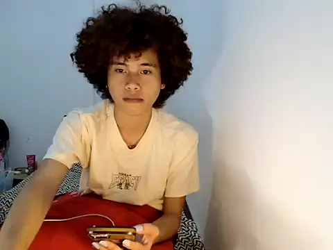 Snapshot of Asiantwink21 chatting on 23, 6, 2026 Asiantwink21 online show from 23, 6, 2026