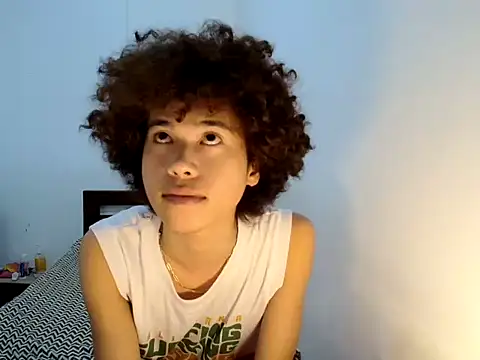 Snapshot of Asiantwink21 chatting on 25, 6, 2026 Asiantwink21 online show from 25, 6, 2026