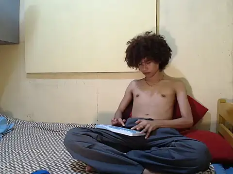 Snapshot of Asiantwink21 chatting on 17, 7, 2026 Asiantwink21 online show from 17, 7, 2026