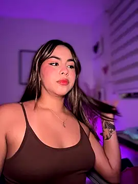 Snapshot of Zarah_Blare chatting on 13, 11, 2025 Zarah Blare online show from 13, 11, 2025