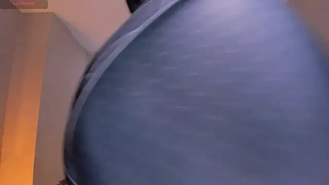 Snapshot of GigiLee_ chatting on 21, 1, 2025 GigiLee  online show from 21, 1, 2025