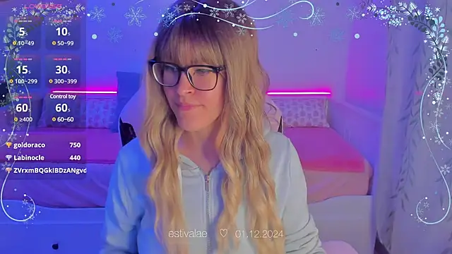 Snapshot of estivalae chatting on 1, 12, 2024 estivalae online show from 1, 12, 2024