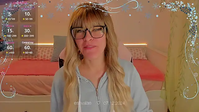 Snapshot of estivalae chatting on 7, 12, 2024 estivalae online show from 7, 12, 2024