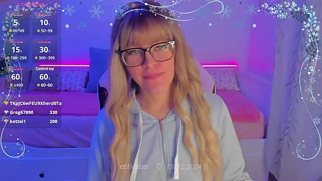 Snapshot of estivalae chatting on 9, 12, 2024 estivalae online show from 9, 12, 2024