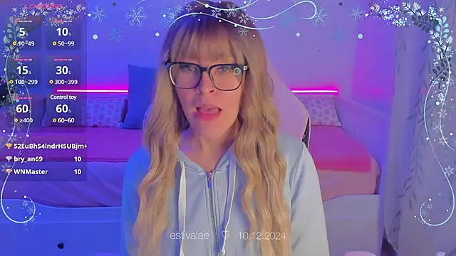 Snapshot of estivalae chatting on 10, 12, 2024 estivalae online show from 10, 12, 2024