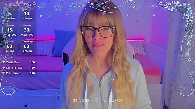 Snapshot of estivalae chatting on 15, 12, 2024 estivalae online show from 15, 12, 2024