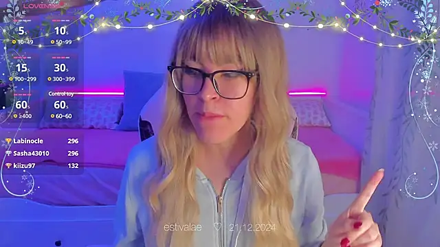 Snapshot of estivalae chatting on 21, 12, 2024 estivalae online show from 21, 12, 2024