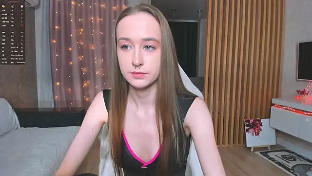 Snapshot of Sweett_Monica chatting on 14, 3, 2025 Sweett Monica online show from 14, 3, 2025