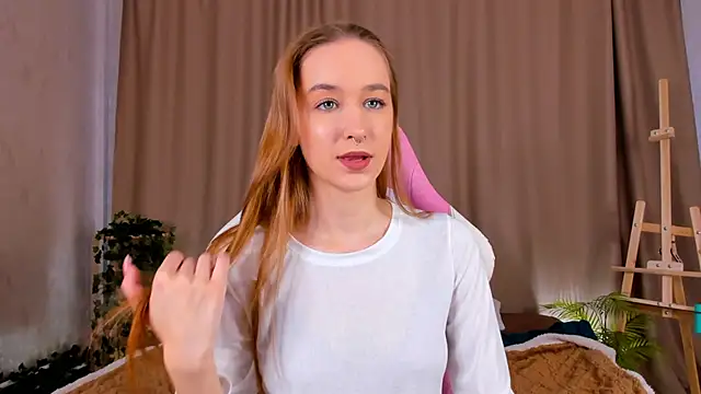 Snapshot of Sweett_Monica chatting on 11, 9, 2025 Sweett Monica online show from 11, 9, 2025