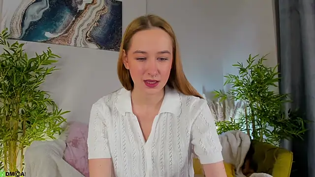 Snapshot of Sweett_Monica chatting on 6, 11, 2025 Sweett Monica online show from 6, 11, 2025