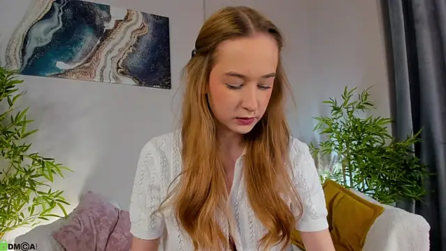 Snapshot of Sweett_Monica chatting on 14, 11, 2025 Sweett Monica online show from 14, 11, 2025