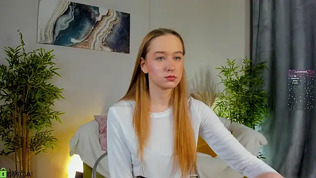 Snapshot of Sweett_Monica chatting on 24, 11, 2025 Sweett Monica online show from 24, 11, 2025