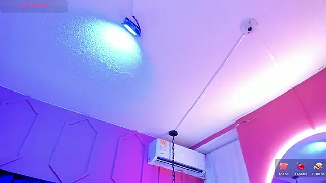 Snapshot of Atenea_cute21 chatting on 31, 10, 2025 Atenea cute21 online show from 31, 10, 2025