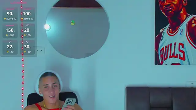 MikeRoss7777 online show from 10, 12, 2024