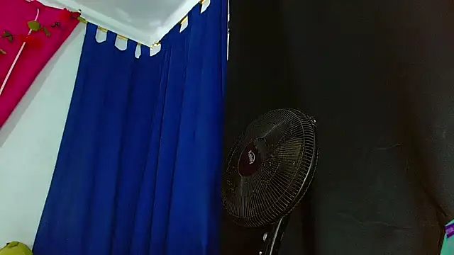 natashakissess online show from 5, 12, 2025