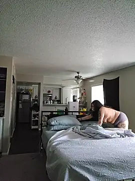 honeeyyy pot online show from 7, 2, 2026