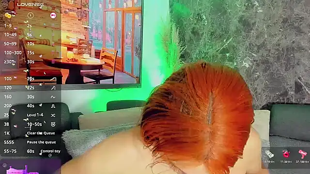 Emmaa Saenz  online show from 12, 1, 2025