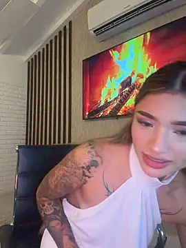 Snapshot of Arianavillada chatting on 24, 5, 2026 Arianavillada online show from 24, 5, 2026