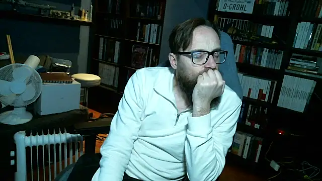 Snapshot of MeSteff chatting on 27, 12, 2024 MeSteff online show from 27, 12, 2024