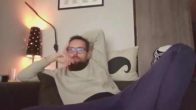 Snapshot of MeSteff chatting on 17, 3, 2025 MeSteff online show from 17, 3, 2025