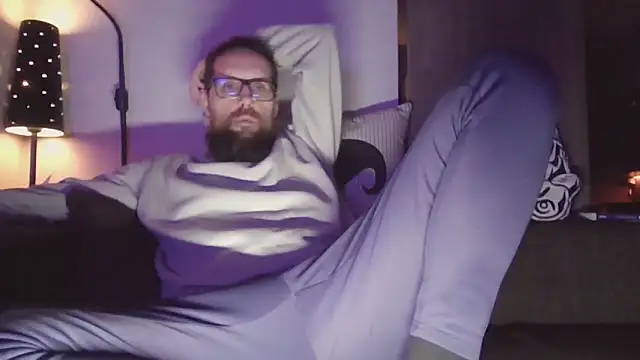 Snapshot of MeSteff chatting on 19, 3, 2025 MeSteff online show from 19, 3, 2025