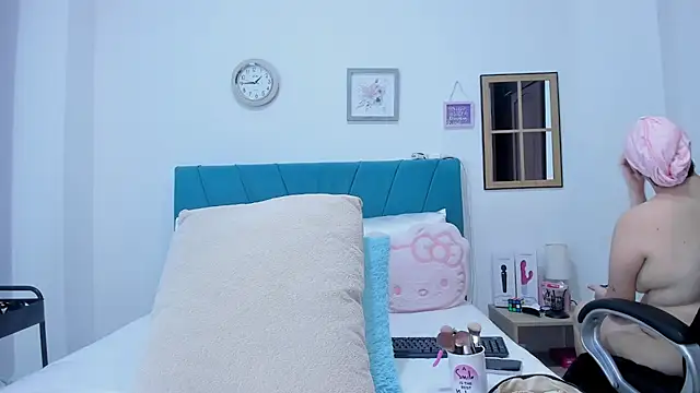 kamila lopez online show from 13, 4, 2026