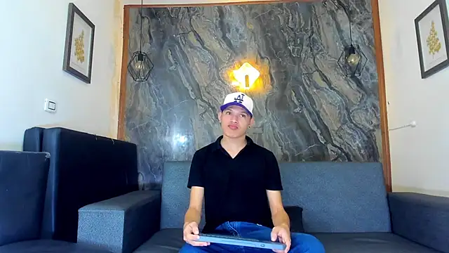 liam genner  online show from 21, 2, 2025