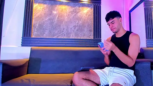 liam genner  online show from 9, 11, 2025