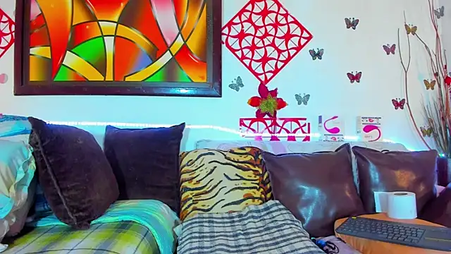 Snapshot of SQUIRTBRUNETE chatting on 4, 5, 2026 SQUIRTBRUNETE online show from 4, 5, 2026