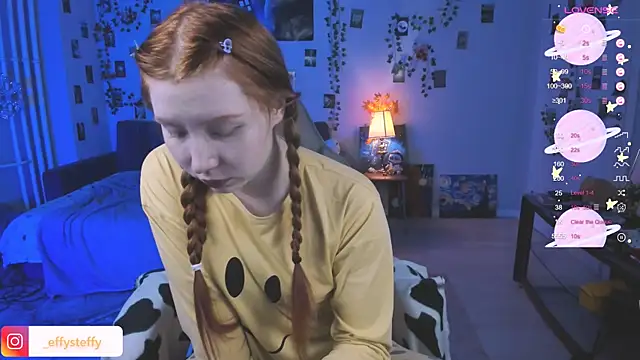 CallMeEffy1 online show from 25, 10, 2025