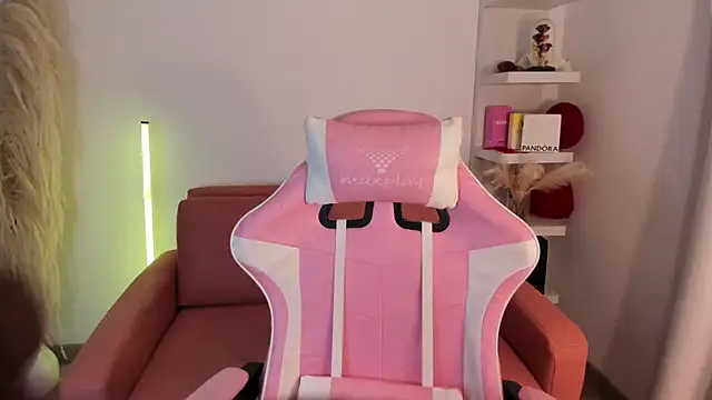 veronicaxx69 online show from 9, 3, 2026