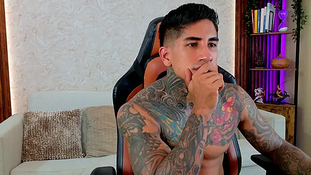 AdanReilly online show from 26, 3, 2026