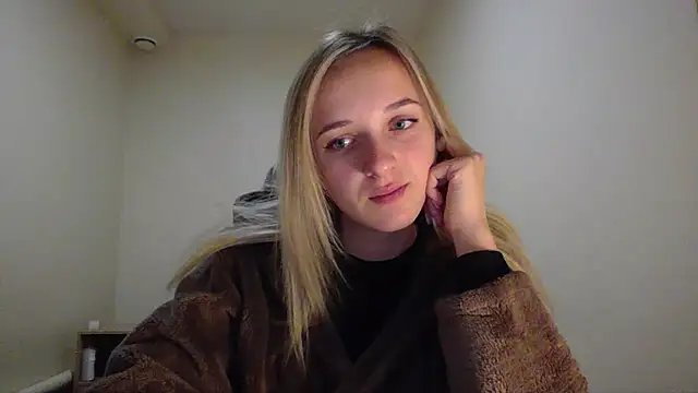 Snapshot of RouseReed chatting on 18, 10, 2025 RouseReed online show from 18, 10, 2025