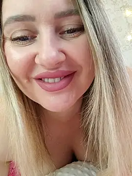 LadyLolyPop  online show from 17, 9, 2025