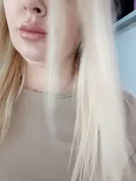 LadyLolyPop  online show from 15, 3, 2026