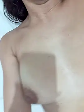 Snapshot of By_Aninha chatting on 23, 10, 2025 By Aninha online show from 23, 10, 2025