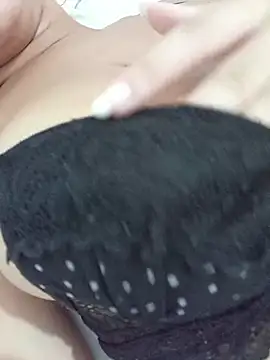 Snapshot of By_Aninha chatting on 9, 11, 2025 By Aninha online show from 9, 11, 2025