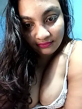 Snapshot of HottyOlly chatting on 4, 10, 2025 HottyOlly online show from 4, 10, 2025