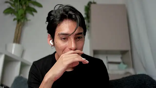 sebas rose online show from 11, 1, 2025