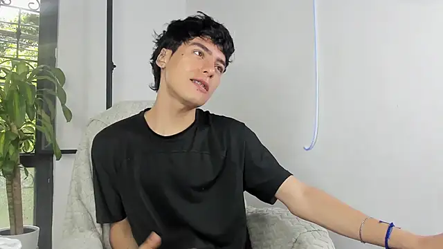 sebas rose online show from 28, 9, 2025