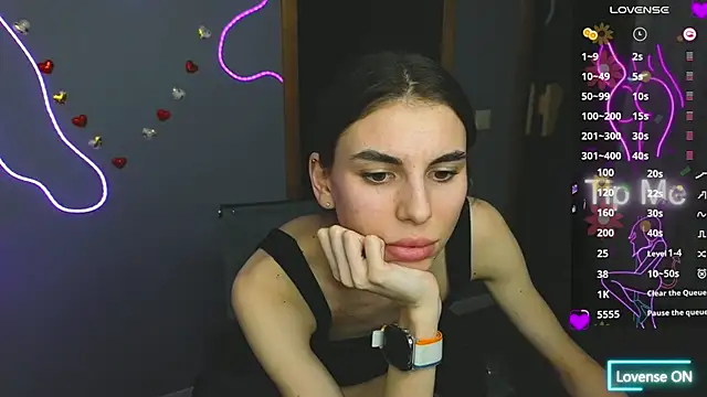 Snapshot of EmmyGreans chatting on 6, 3, 2025 EmmyGreans online show from 6, 3, 2025