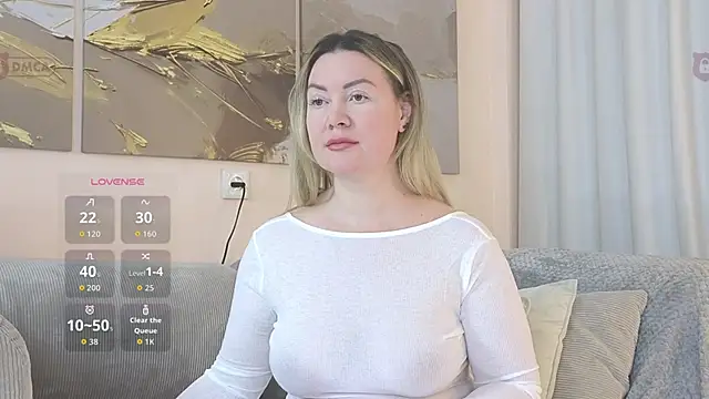 Snapshot of ElleCherry chatting on 14, 9, 2025 ElleCherry online show from 14, 9, 2025