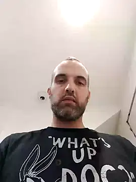 Snapshot of leon3875 chatting on 10, 1, 2025 leon3875 online show from 10, 1, 2025