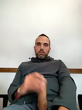 Snapshot of leon3875 chatting on 17, 1, 2025 leon3875 online show from 17, 1, 2025