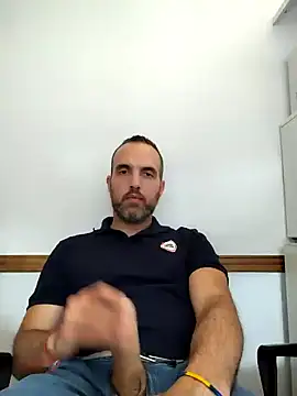 Snapshot of leon3875 chatting on 21, 1, 2025 leon3875 online show from 21, 1, 2025