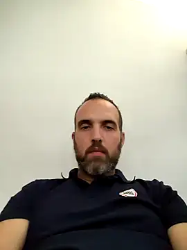 Snapshot of leon3875 chatting on 5, 2, 2025 leon3875 online show from 5, 2, 2025