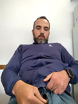 leon3875 online show from 19, 12, 2025