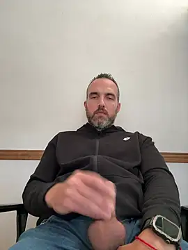 leon3875 online show from 1, 4, 2026