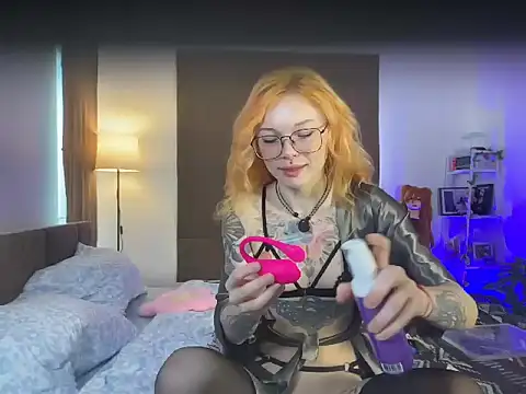 Snapshot of juicyshow_ chatting on 19, 9, 2025 juicyshow  online show from 19, 9, 2025