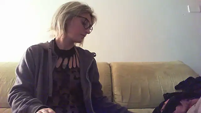 sexy blondie92 online show from 14, 1, 2025